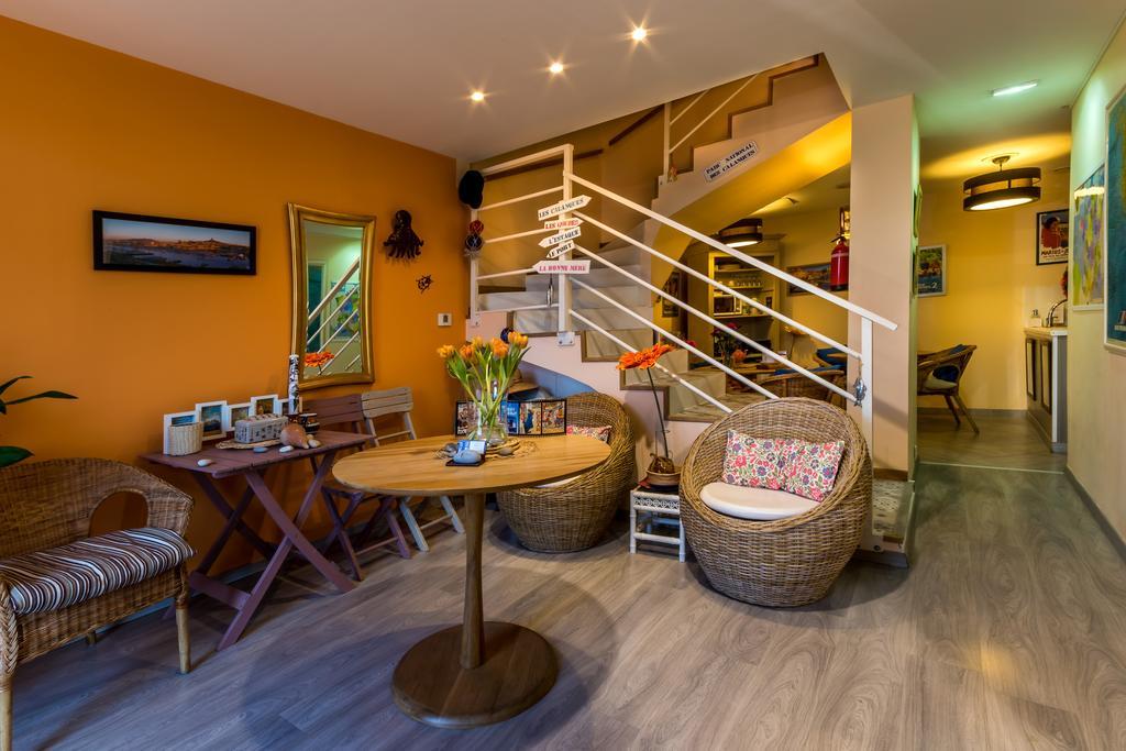 Les Chambres De Jeannette Marselha Exterior foto